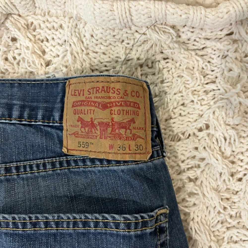 Levis 559 Relaxed Straight‎ Jeans Mens 36x30 Medium Wash Blue Denim Pants